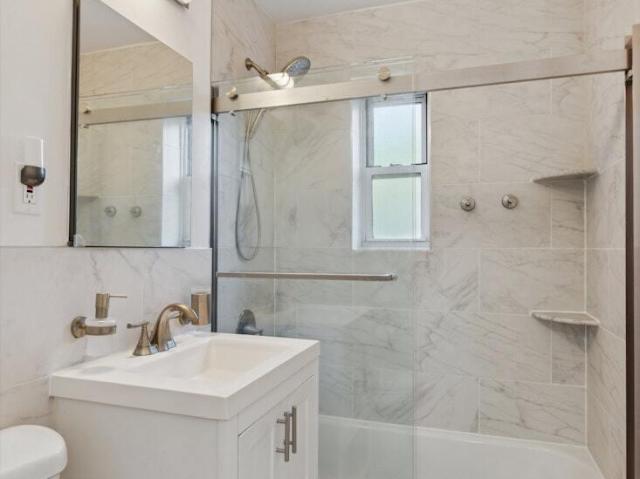Apartment for sale in Queens, Arverne