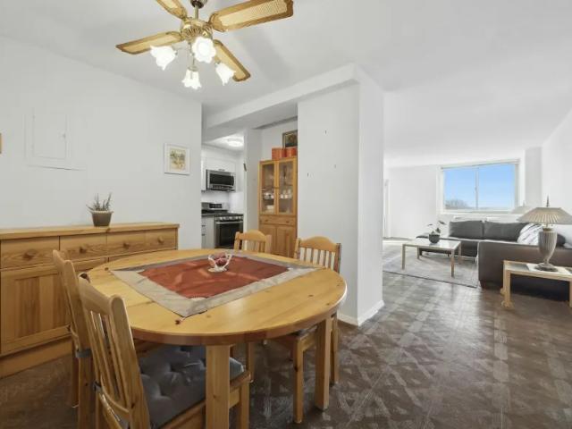 Apartment for sale in Queens, Arverne