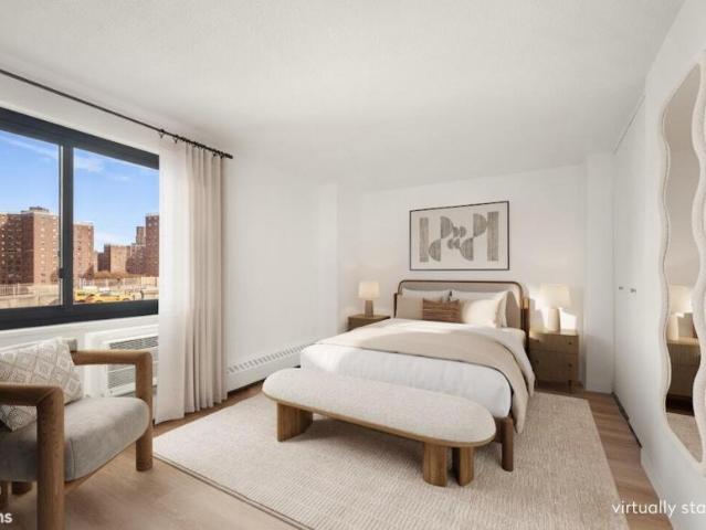 Apartment for sale in Arverne, New York