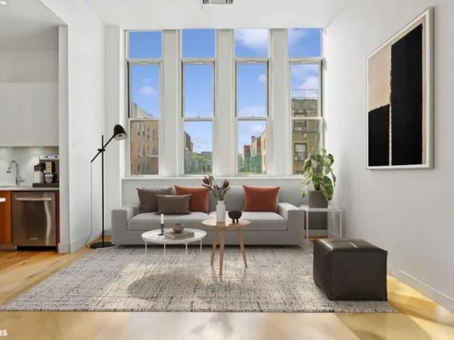 Apartment for sale in Arverne, New York