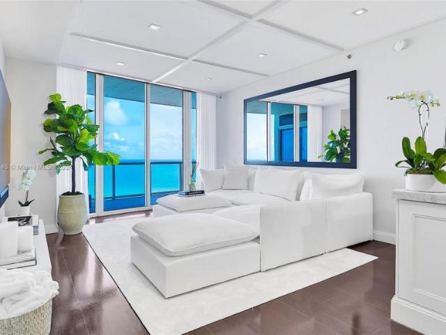 Apartment for sale in Miami Beach