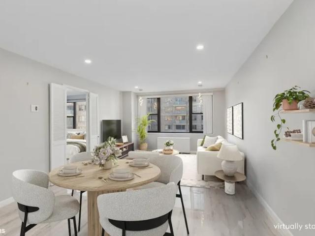 Apartment for sale in Arverne, New York