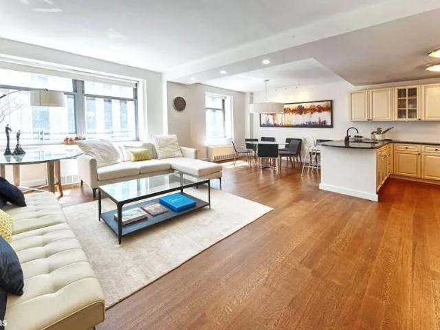 Apartment for sale in Arverne, New York