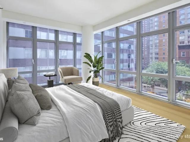 Apartment for sale in Arverne, New York