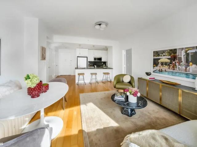 Apartment for sale in Arverne, New York