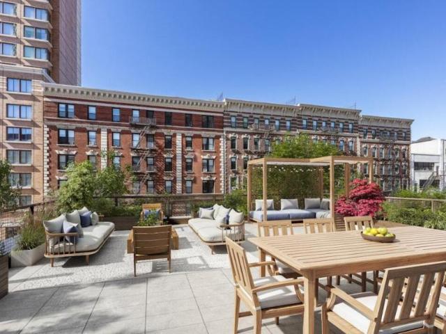 Apartment for sale in Arverne, New York