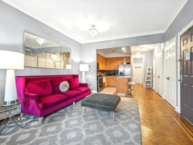 Apartment for sale in Arverne, New York