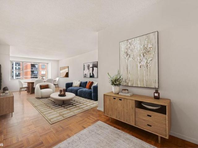 Apartment for sale in Arverne, New York