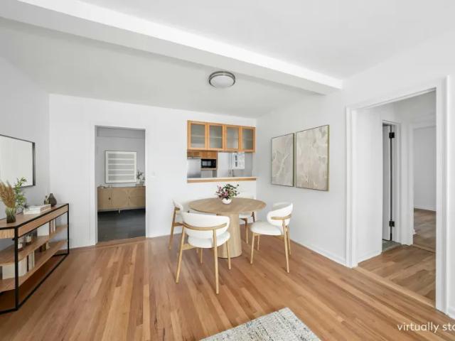 Apartment for sale in Arverne, New York