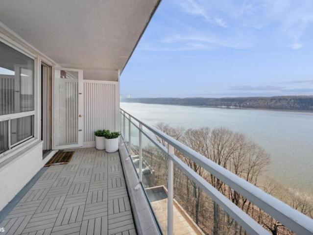 Apartment for sale in Hudson, New Jersey