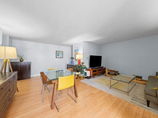 Apartment for sale in Arverne, New York