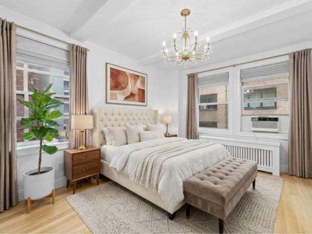 Apartment for sale in Arverne, New York