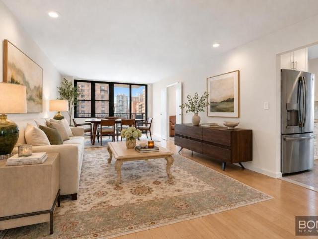Apartment for sale in Arverne, New York