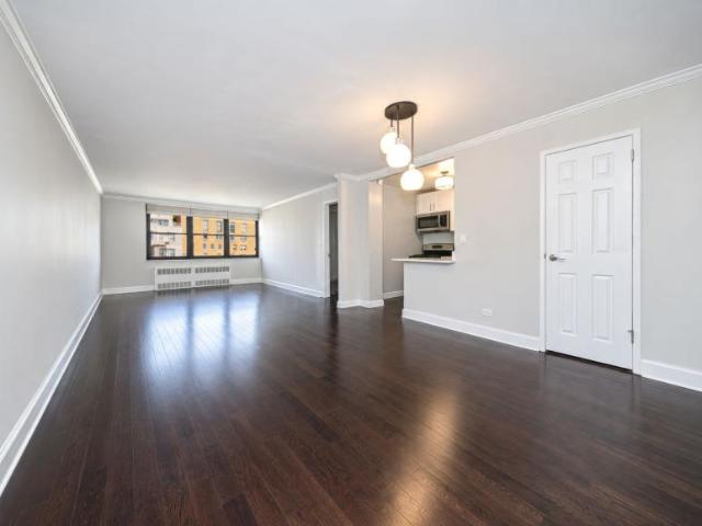 Apartment for sale in Arverne, New York