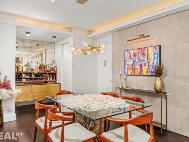 Apartment for sale in Arverne, New York