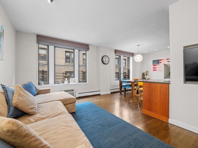 Apartment for sale in Arverne, New York