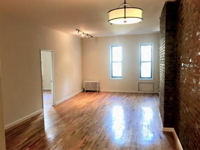 Apartment for sale in Arverne, New York