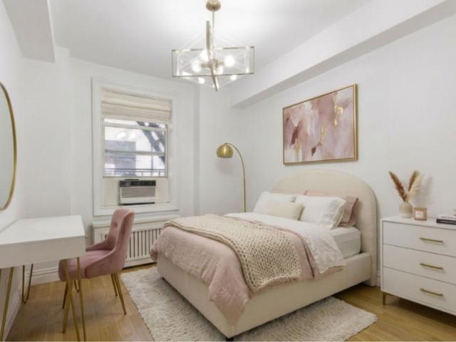 Apartment for sale in Arverne, New York
