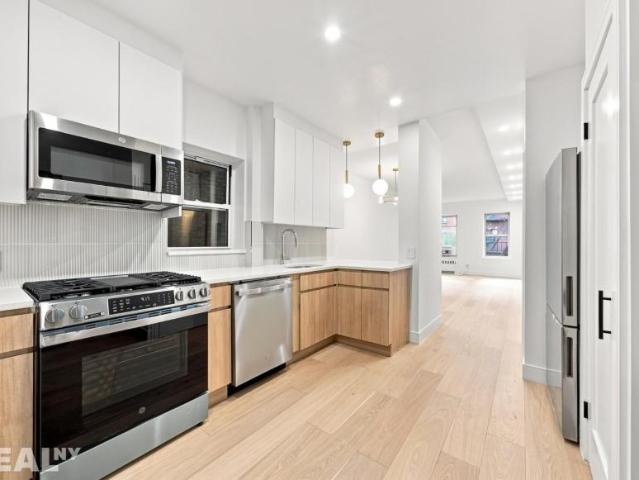 Apartment for sale in Arverne, New York