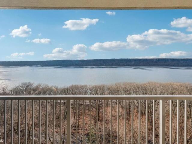 Apartment for sale in The Bronx, Arverne