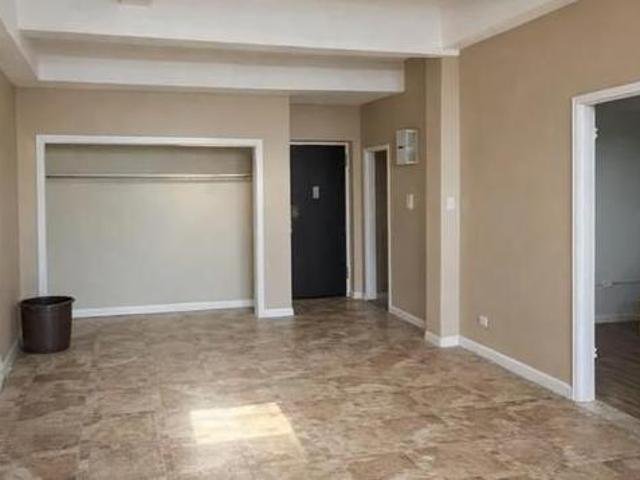 Apartment for sale in Queens, Arverne