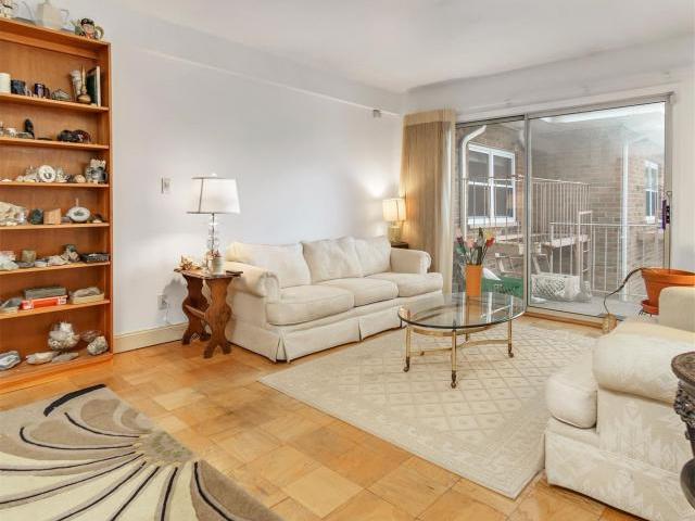 Apartment for sale in Nassau, New York