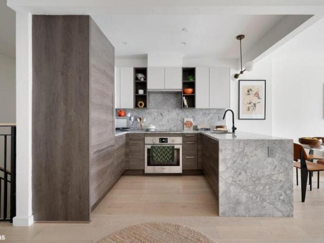 Apartment for sale in Arverne, New York