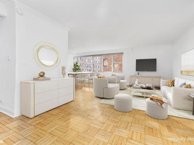 Apartment for sale in Arverne, New York