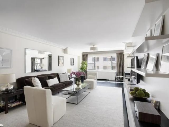 Apartment for sale in Arverne, New York