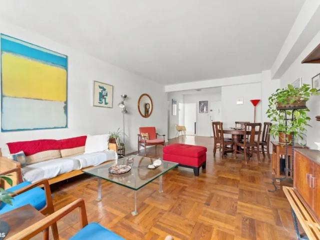 Apartment for sale in Arverne, New York