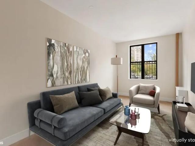 Apartment for sale in Arverne, New York