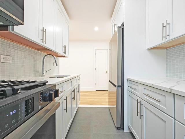 Apartment for sale in Queens, Arverne