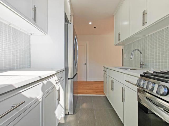 Apartment for sale in Queens, Arverne