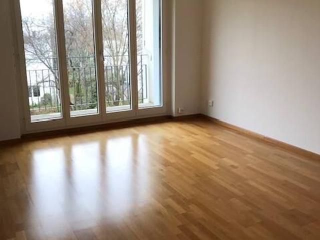 Apartment kaufen in Einigen, Zürich