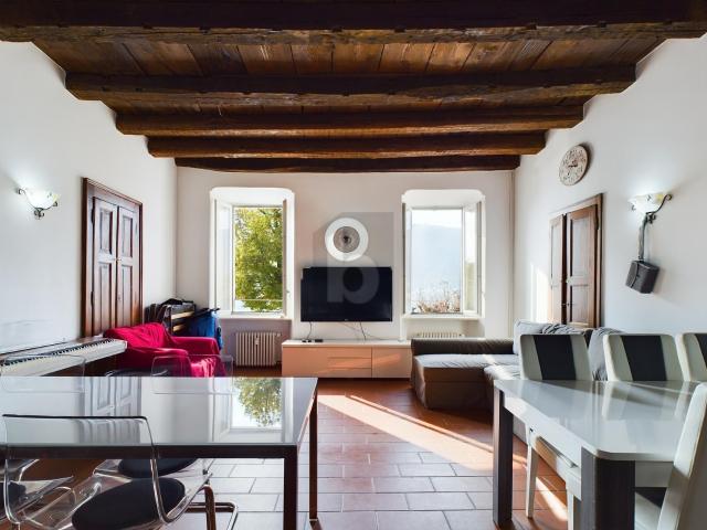 Apartment kaufen in Bissone, Tessin