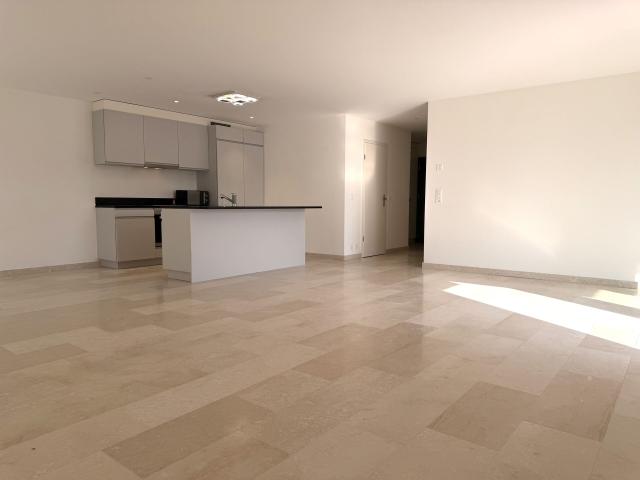 Apartment kaufen in Rolle, Waadt