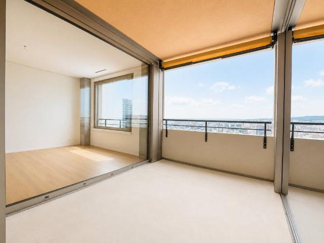 Apartment kaufen in Einigen, Zürich