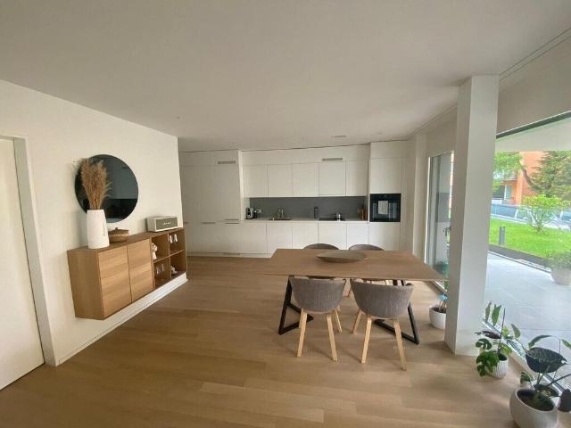 Apartment kaufen in Einigen, Zürich