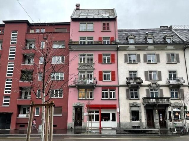 Apartment kaufen in Einigen, Zürich