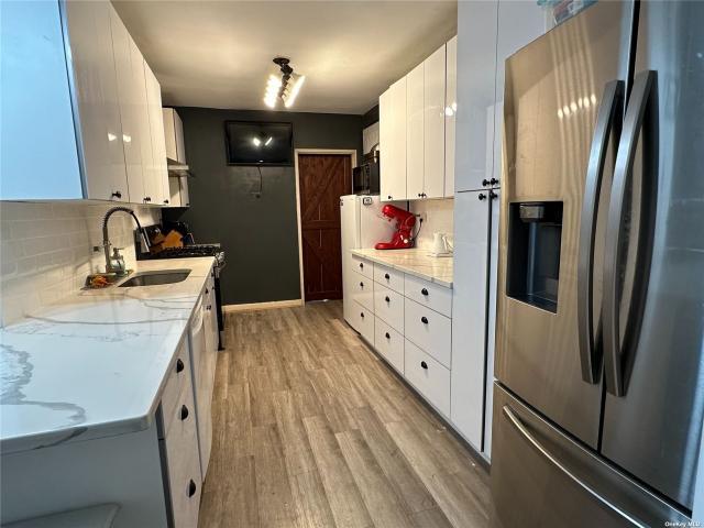 Apartment for sale in Queens, Arverne
