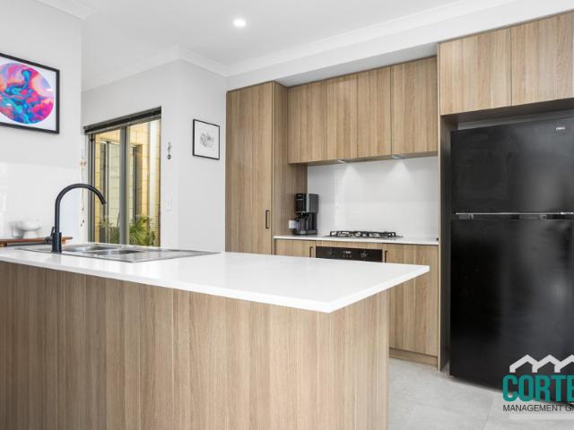 Apartment for sale in Beeliar, Western Australia