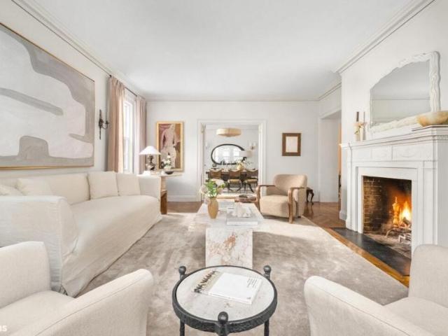 Apartment for sale in Arverne, New York