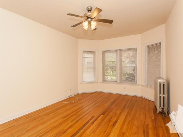 Apartment for sale in Chicago Park, Illinois