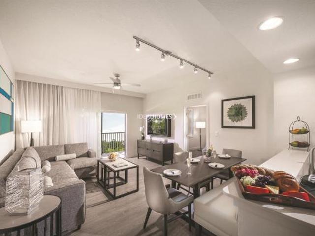 Apartment for sale in Four Corners, Florida
