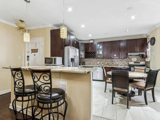 Apartment for sale in Elmhurst