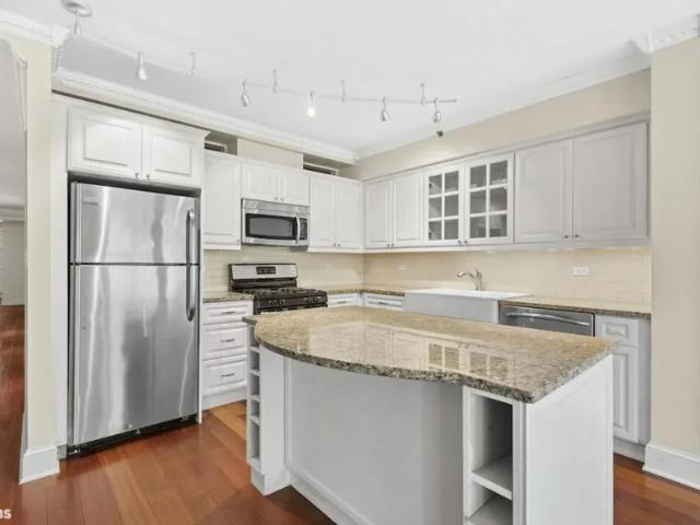 Apartment for sale in Arverne, New York