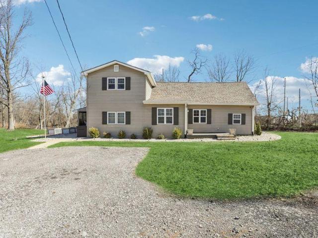 Apartment for sale in Camby, Indiana