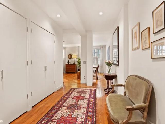 Apartment for sale in Arverne, New York