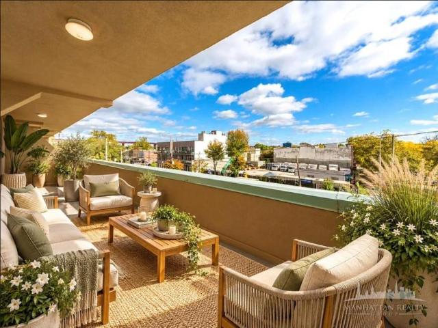 Apartment for sale in Queens County, New York
