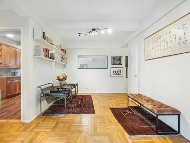 Apartment for sale in Arverne, New York